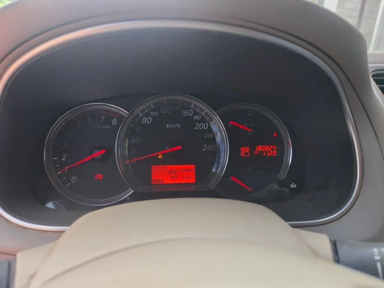 Nissan Teana 2009 Duke 2.5L XV VIP Deluxe Edition — миниатюра 11
