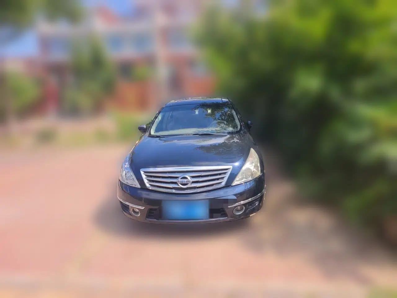 Nissan Teana 2009 Duke 2.5L XV VIP Deluxe Edition — миниатюра 3