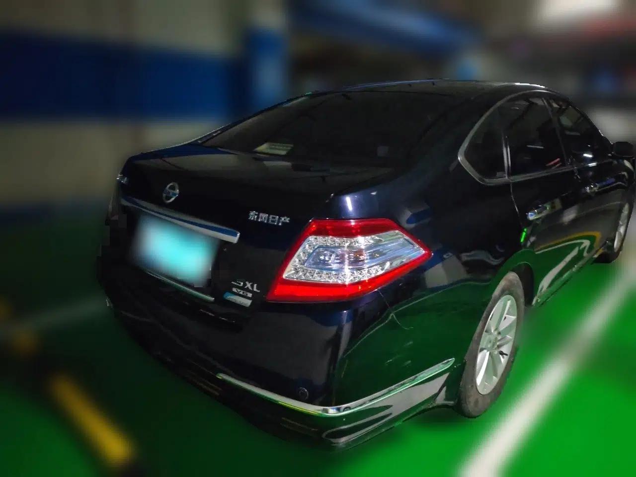 Nissan Teana 2011 2.5L XL Glory Edition — миниатюра 6