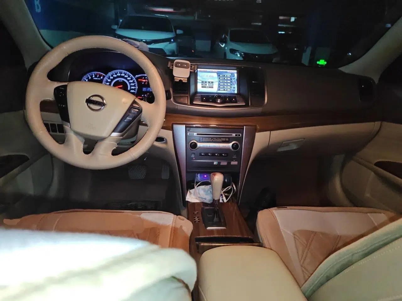 Nissan Teana 2011 2.5L XL Glory Edition — миниатюра 9
