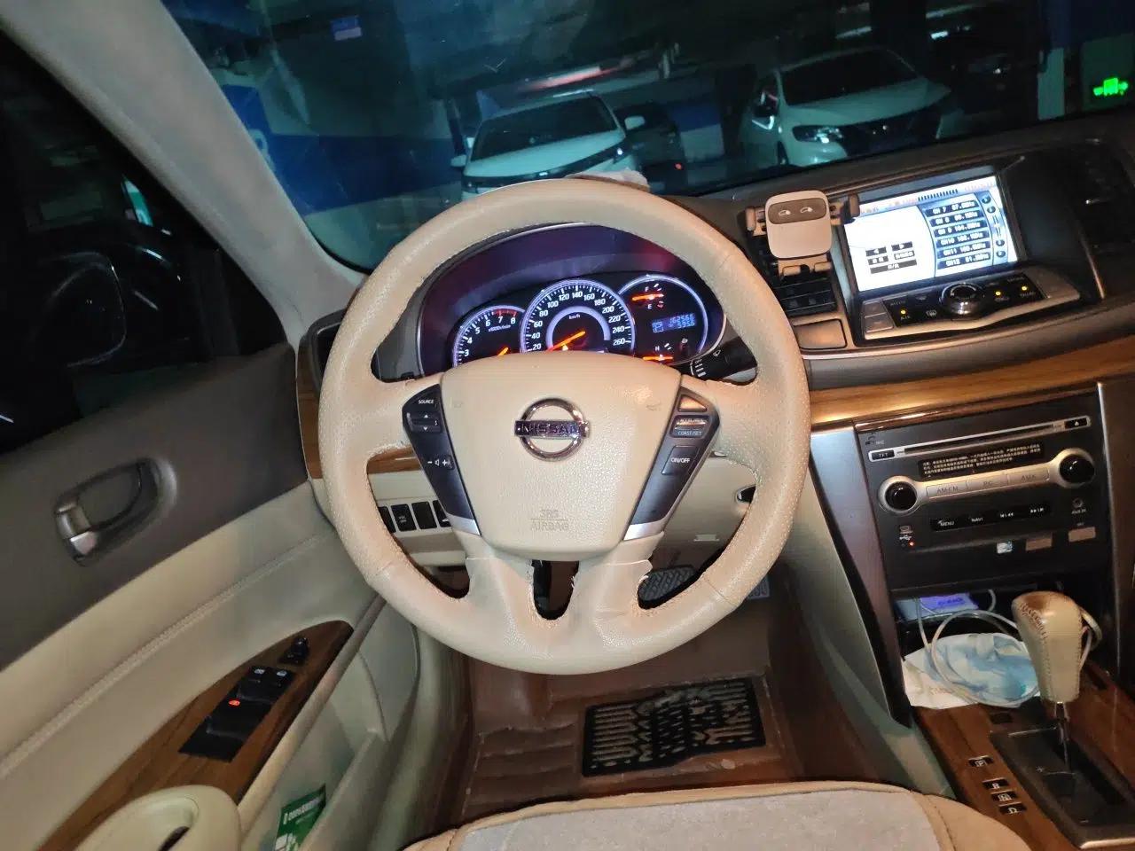 Nissan Teana 2011 2.5L XL Glory Edition — миниатюра 10