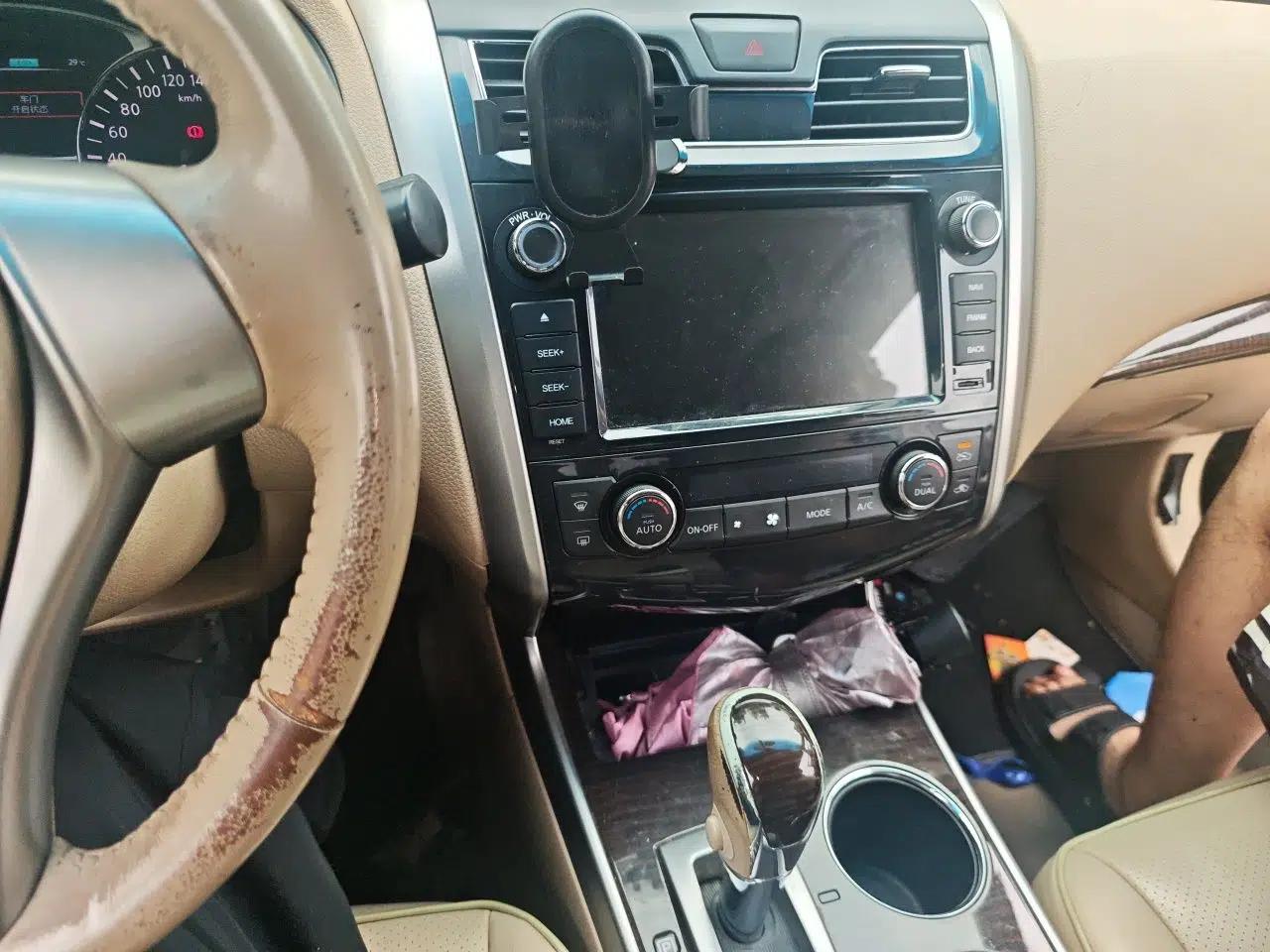 Nissan Teana 2013 2.0L XE Fashion Edition — миниатюра 13