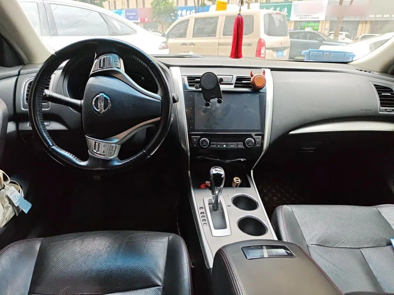 Nissan Teana 2016 Revised Version 2.0L XL Comfort Edition — миниатюра 9