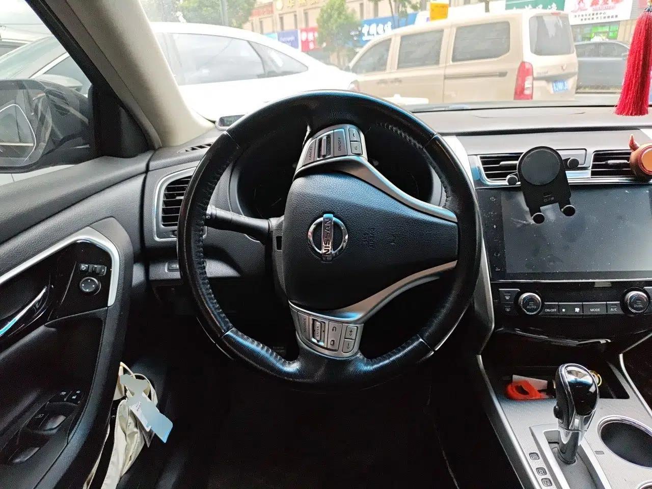Nissan Teana 2016 Revised Version 2.0L XL Comfort Edition — миниатюра 10