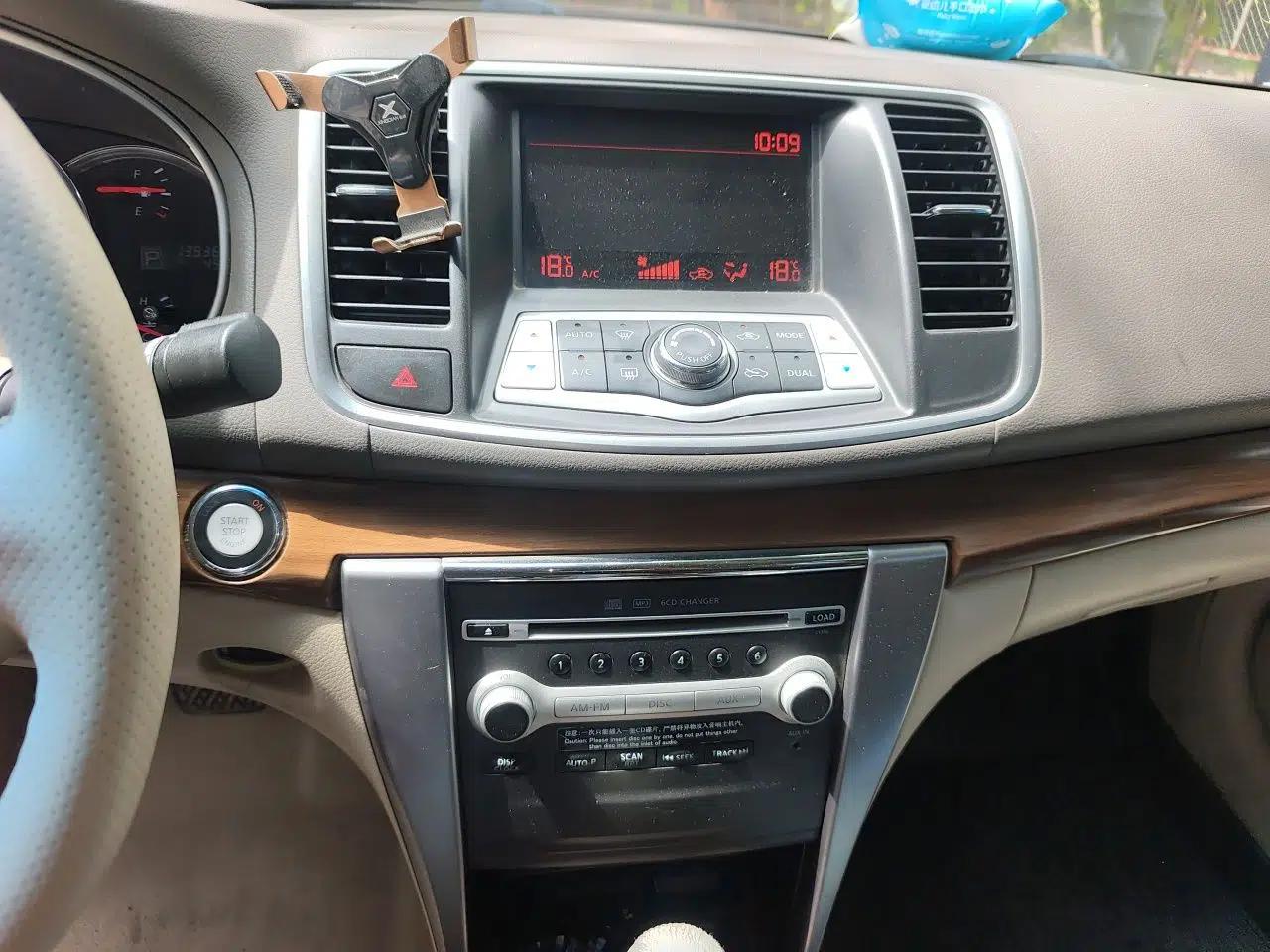 Nissan Teana 2011 2.0L XL Comfort Edition — миниатюра 13