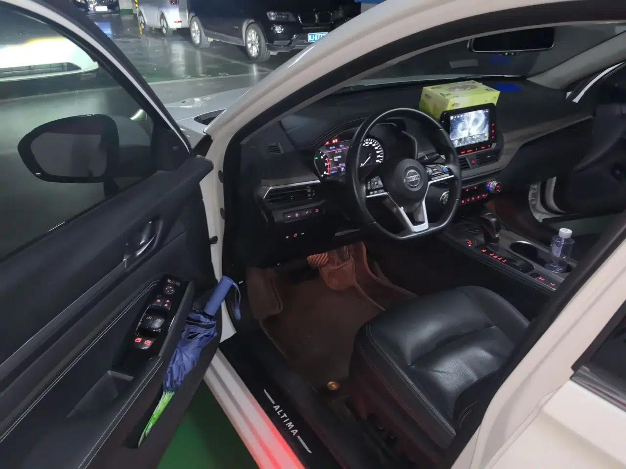 Nissan Teana 2021 2.0L XL Upper AD1 Smart Drive & Navigation Edition — миниатюра 16