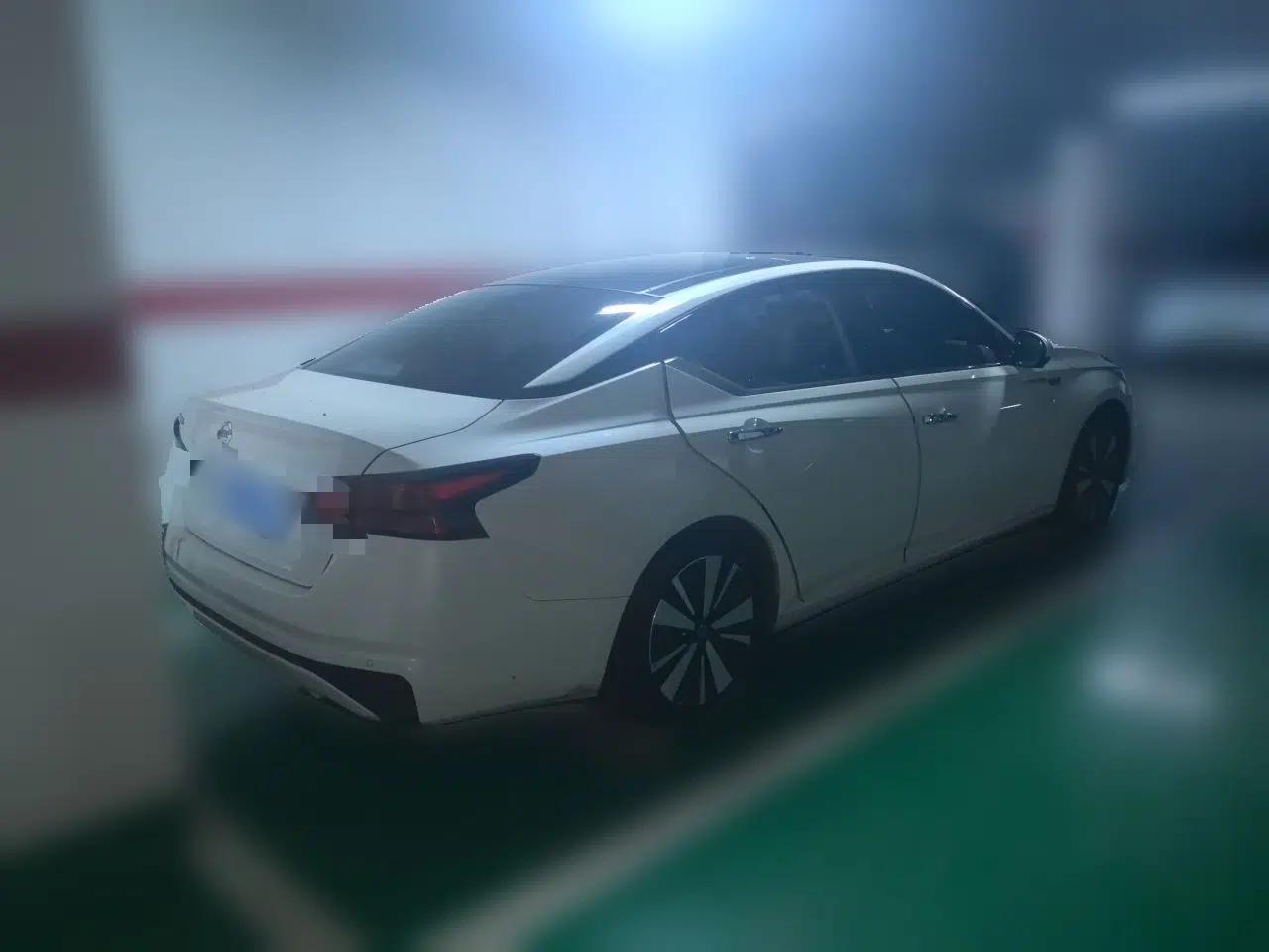 Nissan Teana 2021 2.0L XL Upper AD1 Smart Drive & Navigation Edition — миниатюра 6