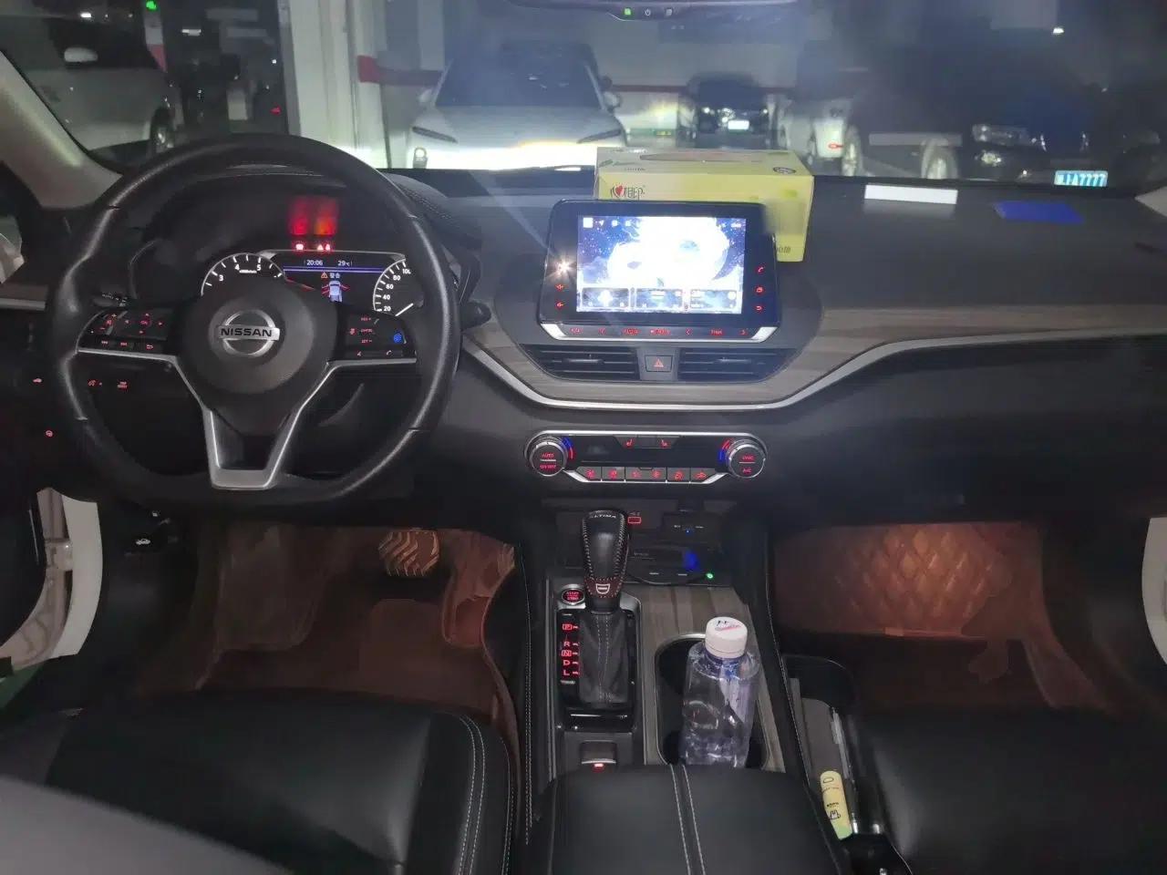 Nissan Teana 2021 2.0L XL Upper AD1 Smart Drive & Navigation Edition — миниатюра 9