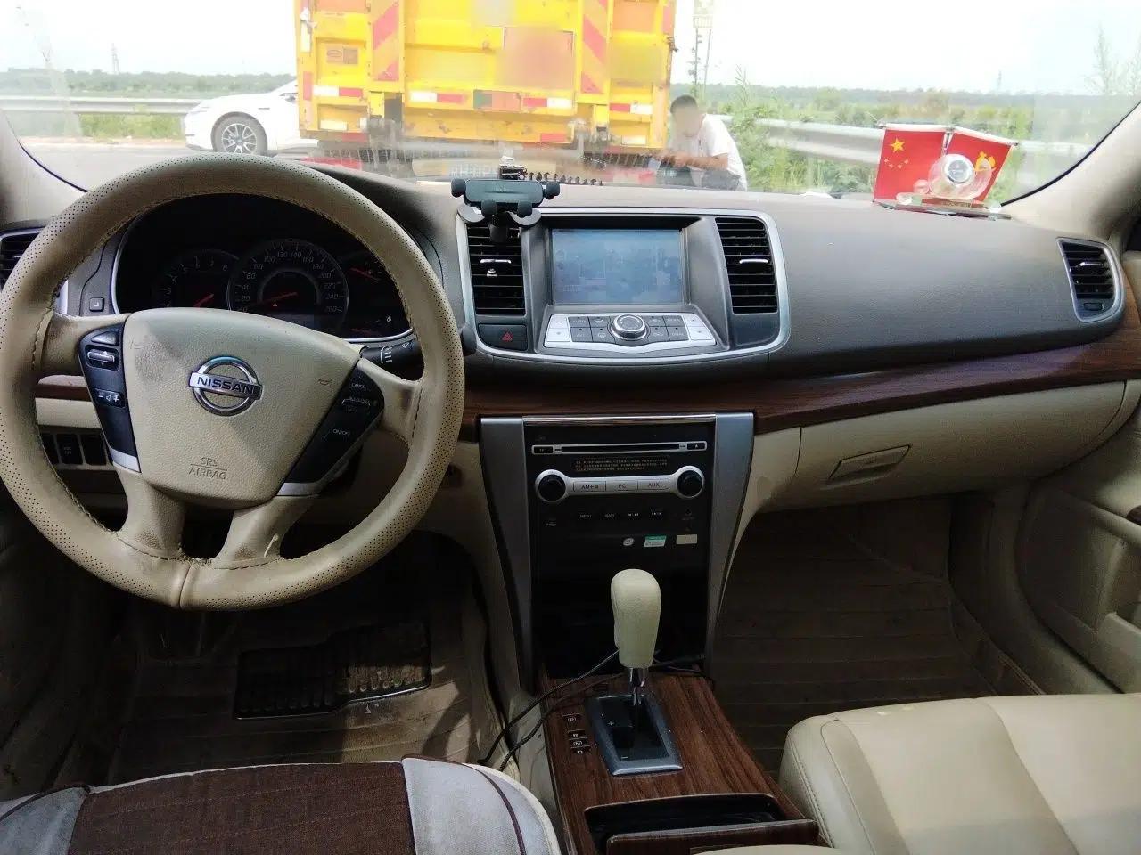 Nissan Teana 2011 2.5L XL Glory Edition — миниатюра 9