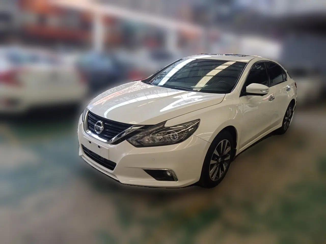 Nissan Teana 2016 2.5L XL-UpperNAVI Tech Prestige Edition — миниатюра 1