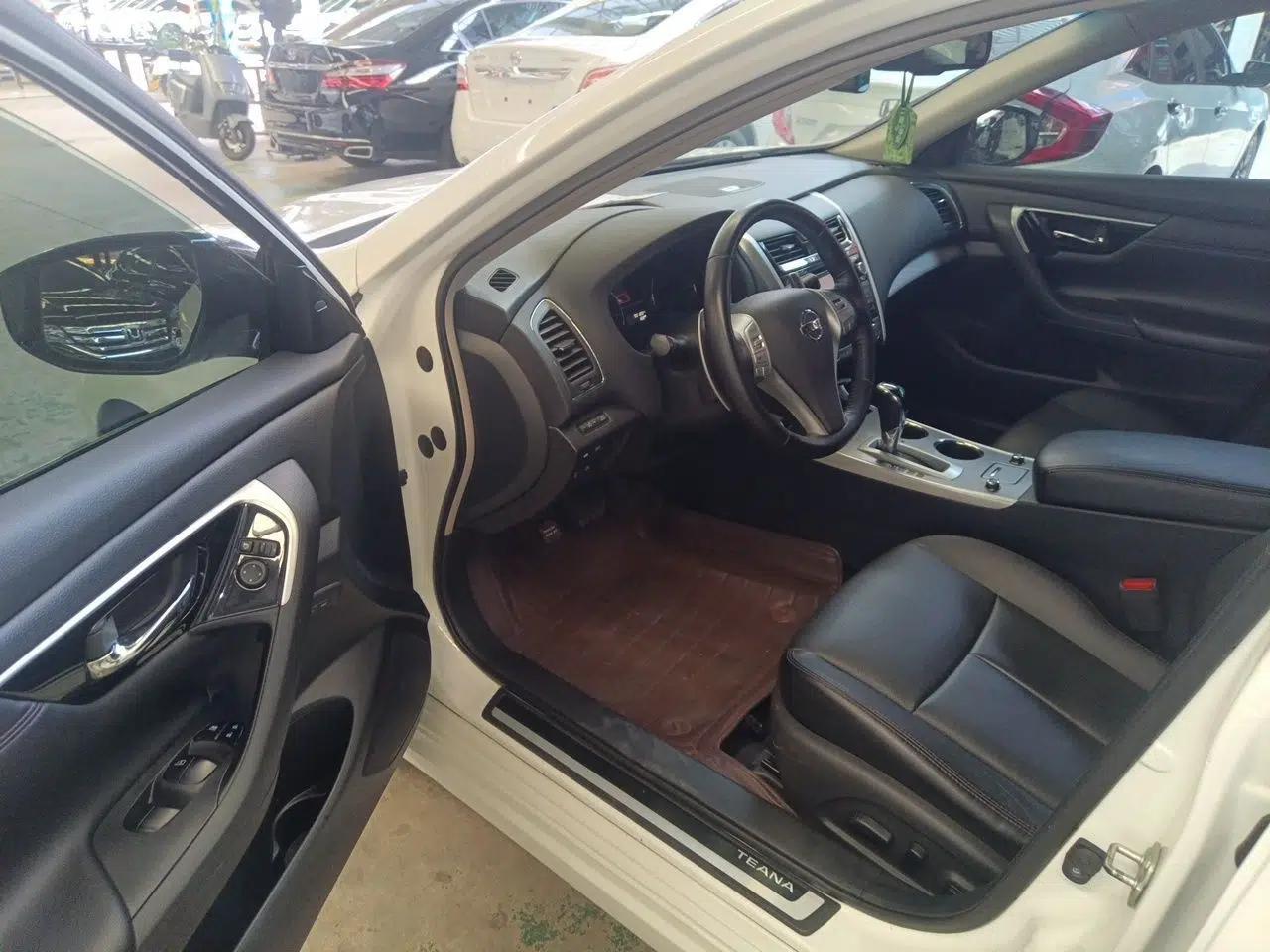 Nissan Teana 2016 2.5L XL-UpperNAVI Tech Prestige Edition — миниатюра 16