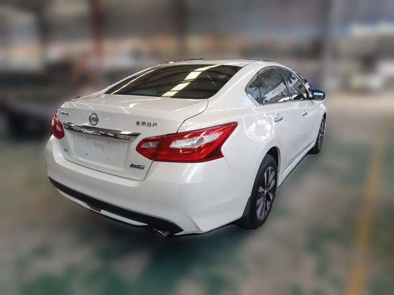 Nissan Teana 2016 2.5L XL-UpperNAVI Tech Prestige Edition — миниатюра 6