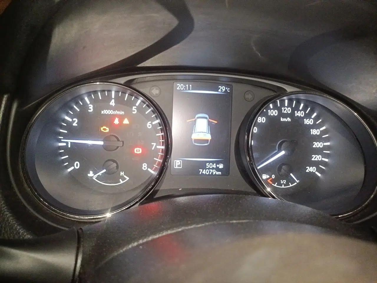 Nissan X-Trail 2017 2.0L CVT Comfort Edition 2WD — миниатюра 11