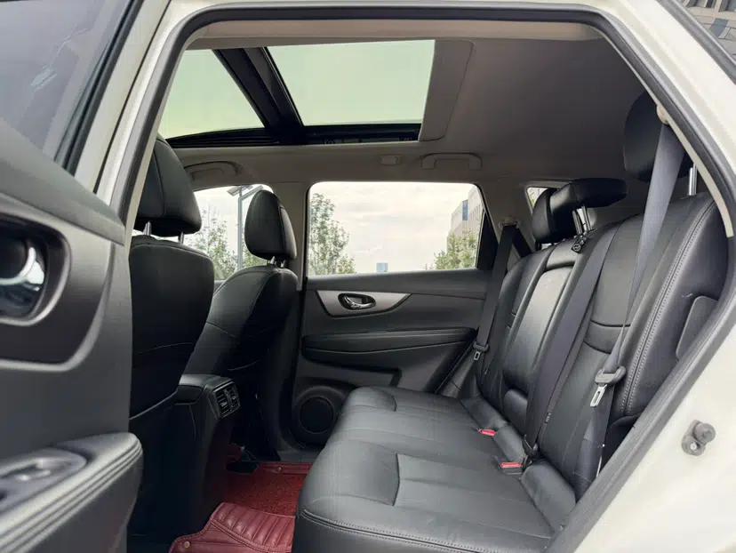 Nissan X-Trail 2014 2.0L CVT Comfort Edition 2WD — миниатюра 21