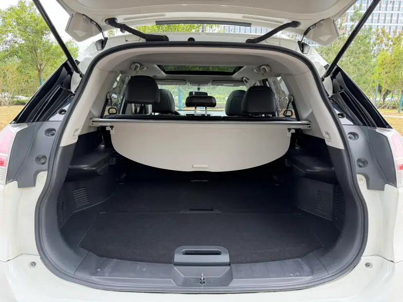 Nissan X-Trail 2014 2.0L CVT Comfort Edition 2WD — миниатюра 22