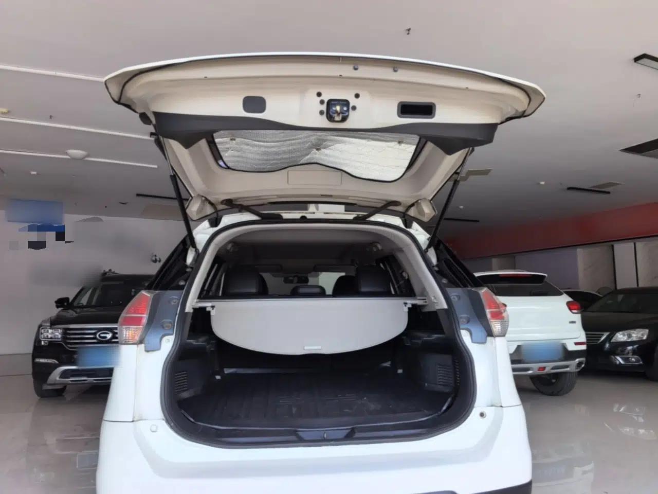 Nissan X-Trail 2014 2.0L CVT Comfort Edition 2WD — миниатюра 27
