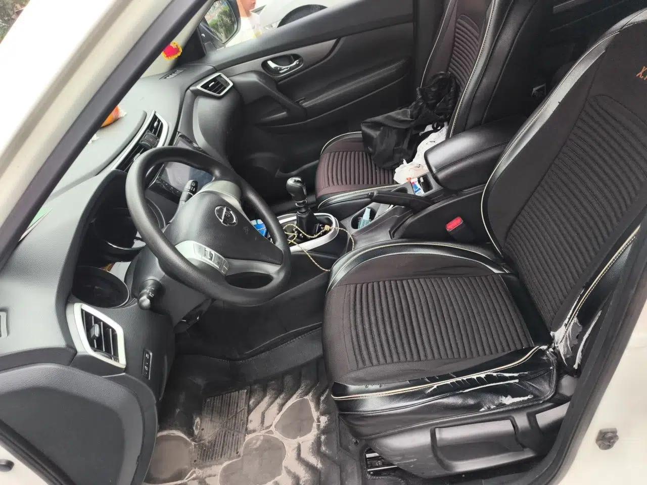Nissan X-Trail 2017 2.0L Manual Classic Edition 2WD — миниатюра 15