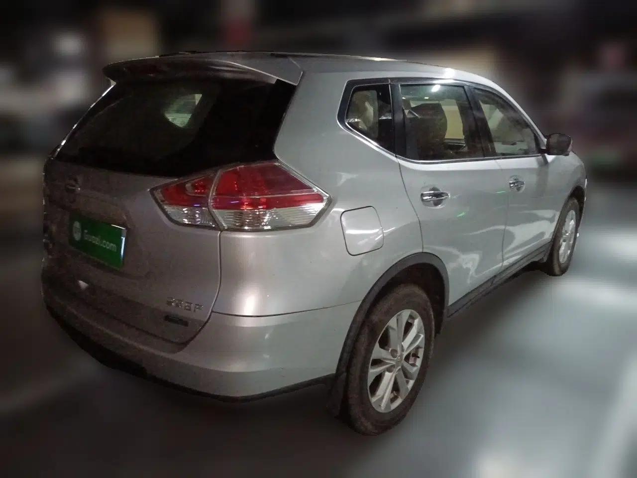 Nissan X-Trail 2015 2.0L CVT Comfort MAX Edition 2WD — миниатюра 6
