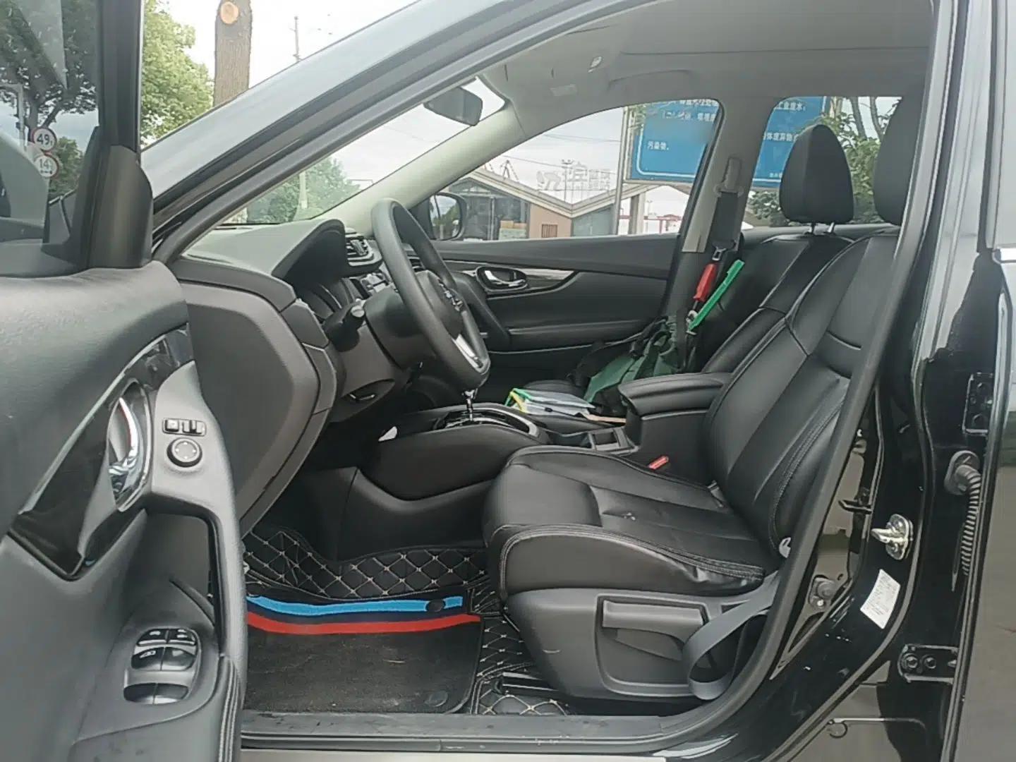 Nissan X-Trail 2017 2.0L CVT Comfort Edition 2WD — миниатюра 18