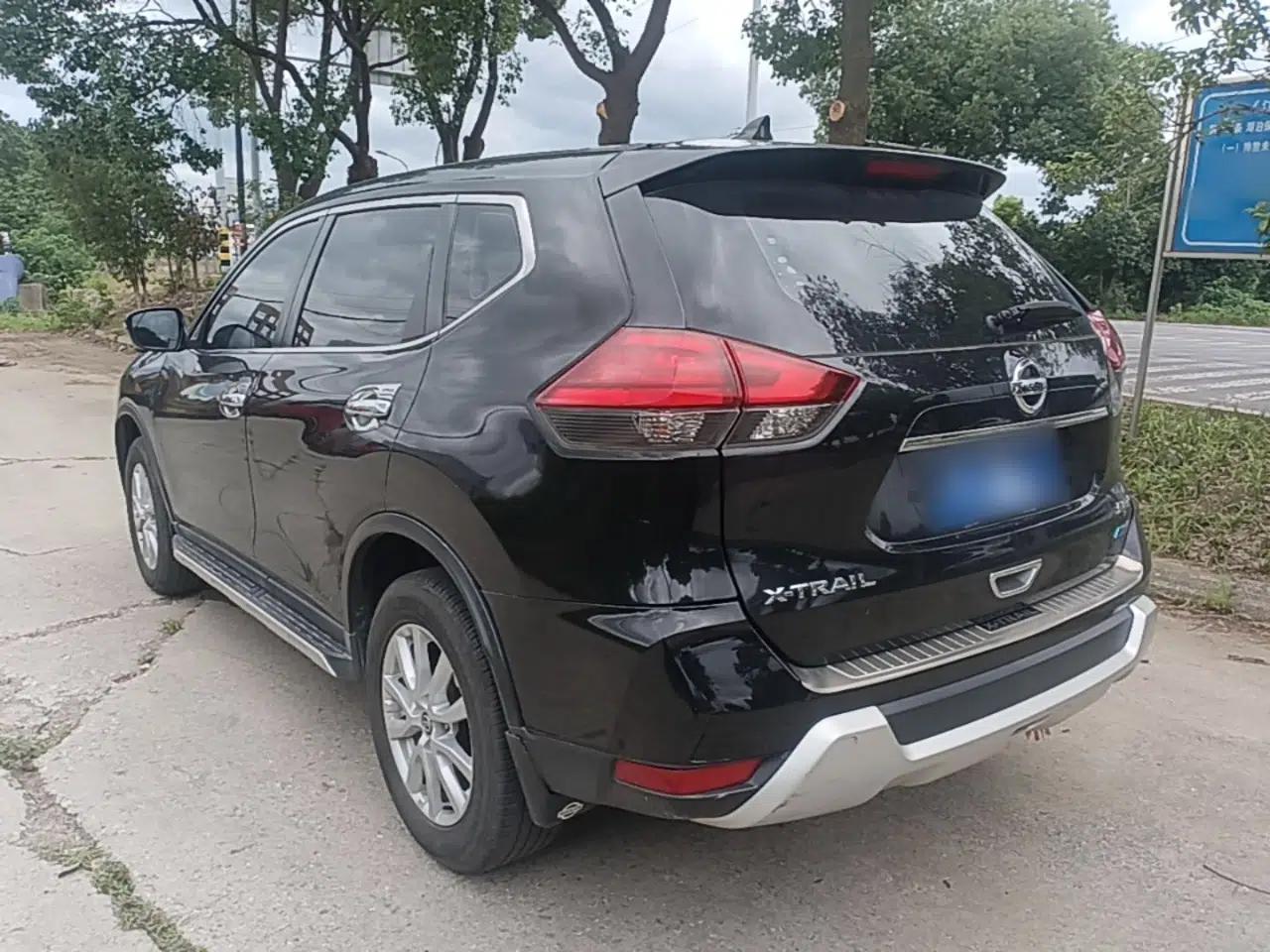 Nissan X-Trail 2017 2.0L CVT Comfort Edition 2WD — миниатюра 4