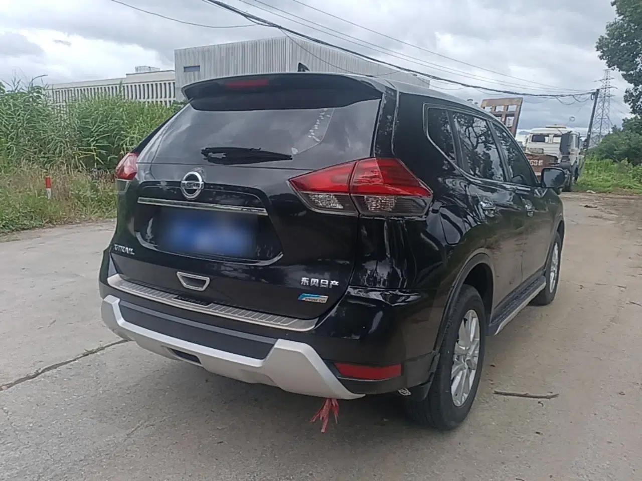 Nissan X-Trail 2017 2.0L CVT Comfort Edition 2WD — миниатюра 6