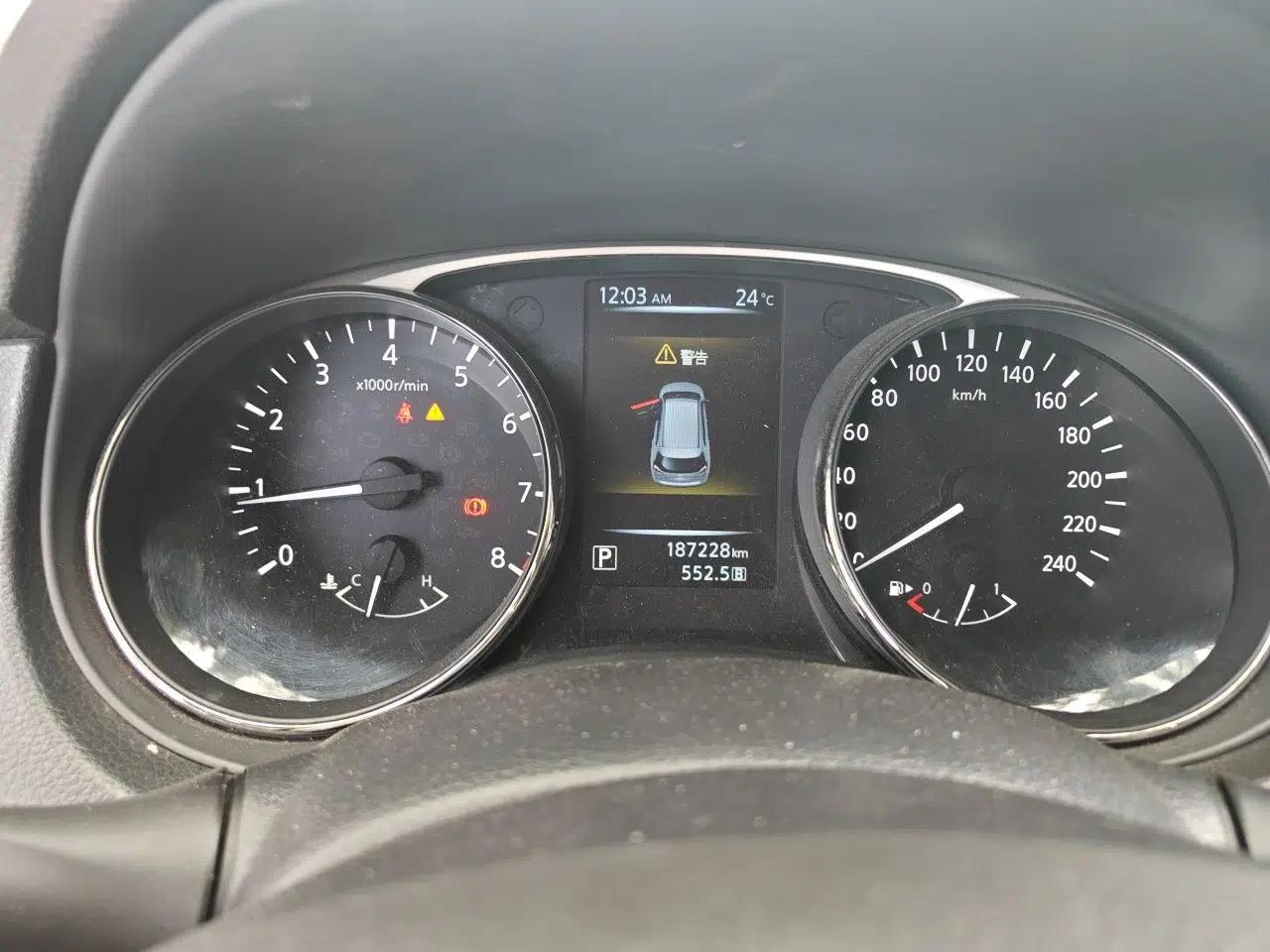 Nissan X-Trail 2014 2.0L CVT Comfort Edition 2WD — миниатюра 11