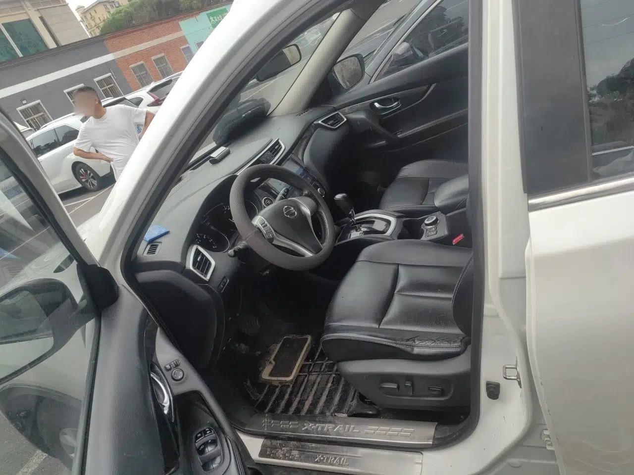 Nissan X-Trail 2015 2.5L CVT Leading MAX Edition 4WD — миниатюра 15