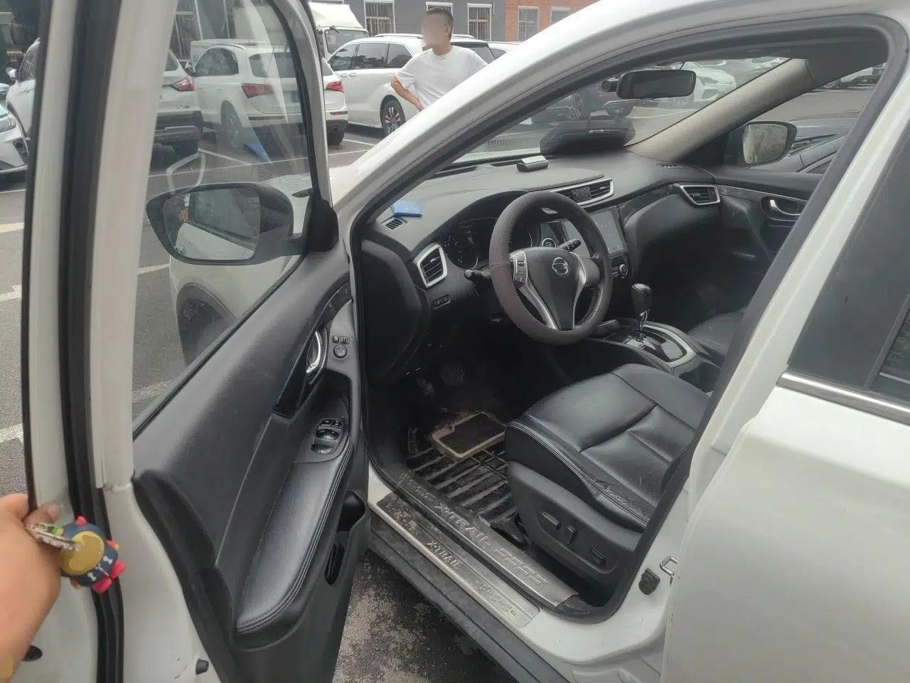 Nissan X-Trail 2015 2.5L CVT Leading MAX Edition 4WD — миниатюра 16