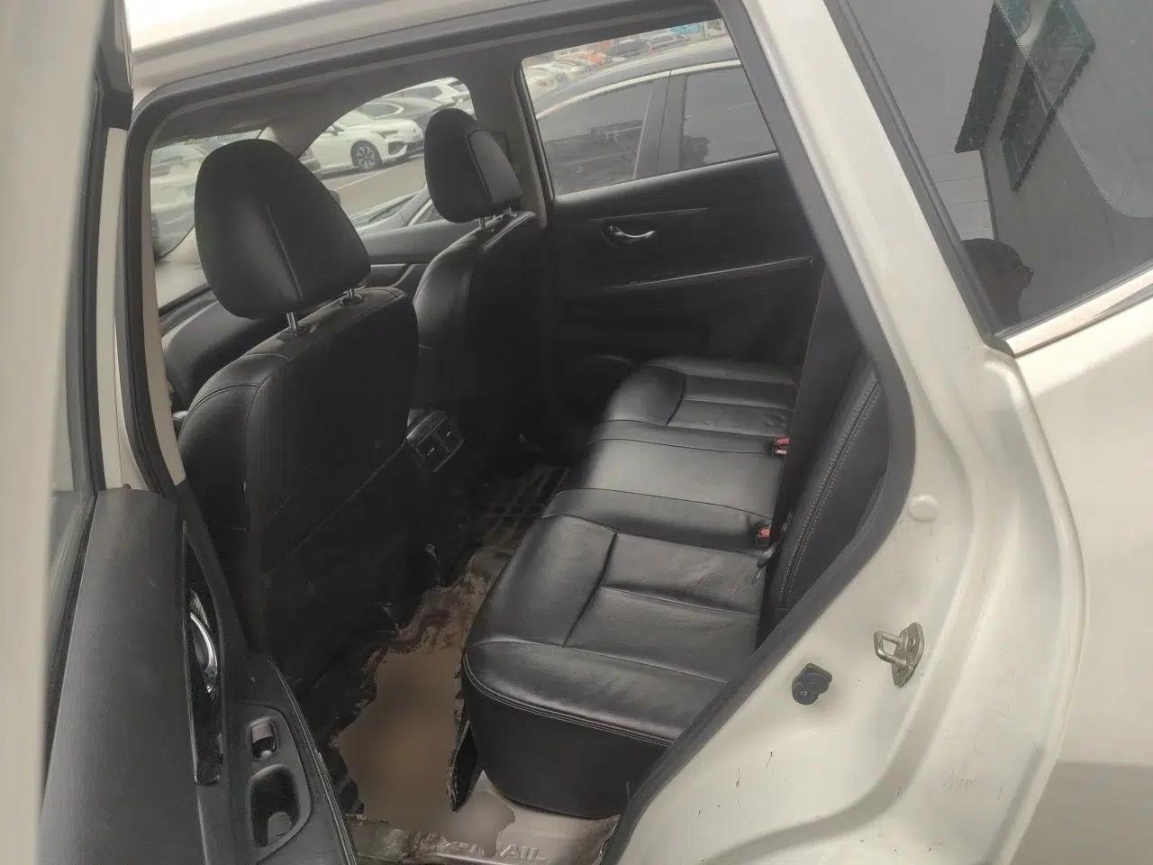 Nissan X-Trail 2015 2.5L CVT Leading MAX Edition 4WD — миниатюра 17
