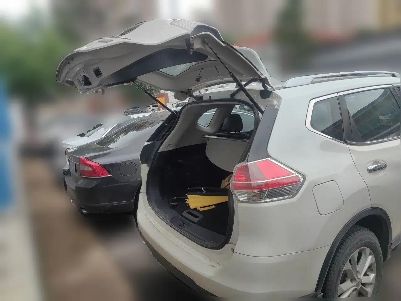 Nissan X-Trail 2015 2.5L CVT Leading MAX Edition 4WD — миниатюра 19