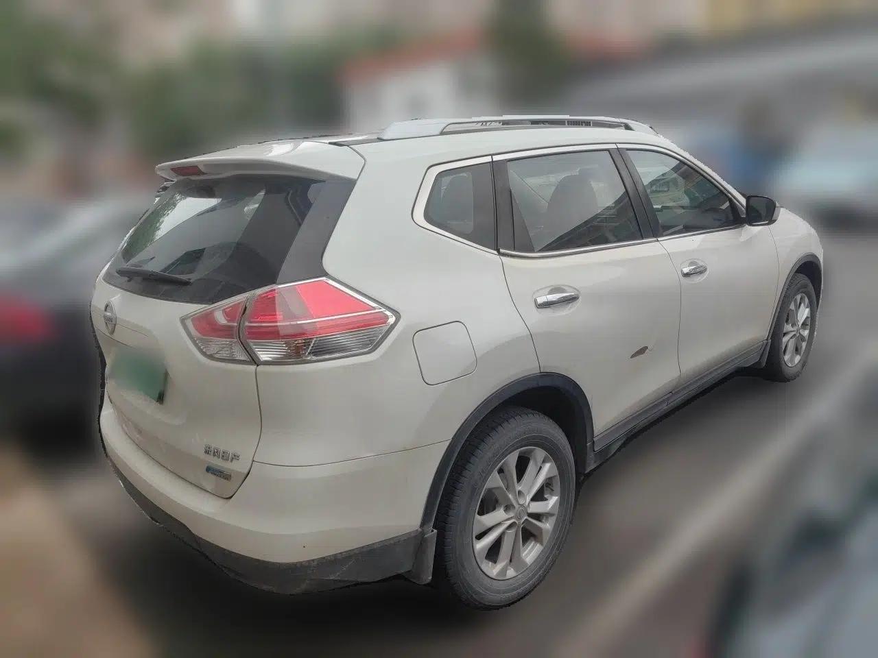 Nissan X-Trail 2015 2.5L CVT Leading MAX Edition 4WD — миниатюра 6