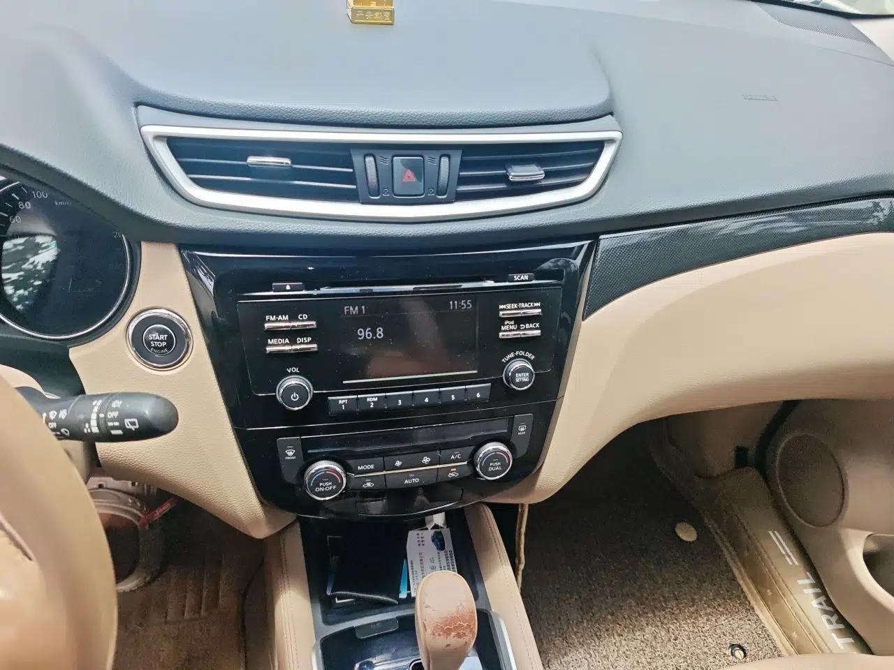 Nissan X-Trail 2014 2.5L CVT Luxury Edition 4WD — миниатюра 13