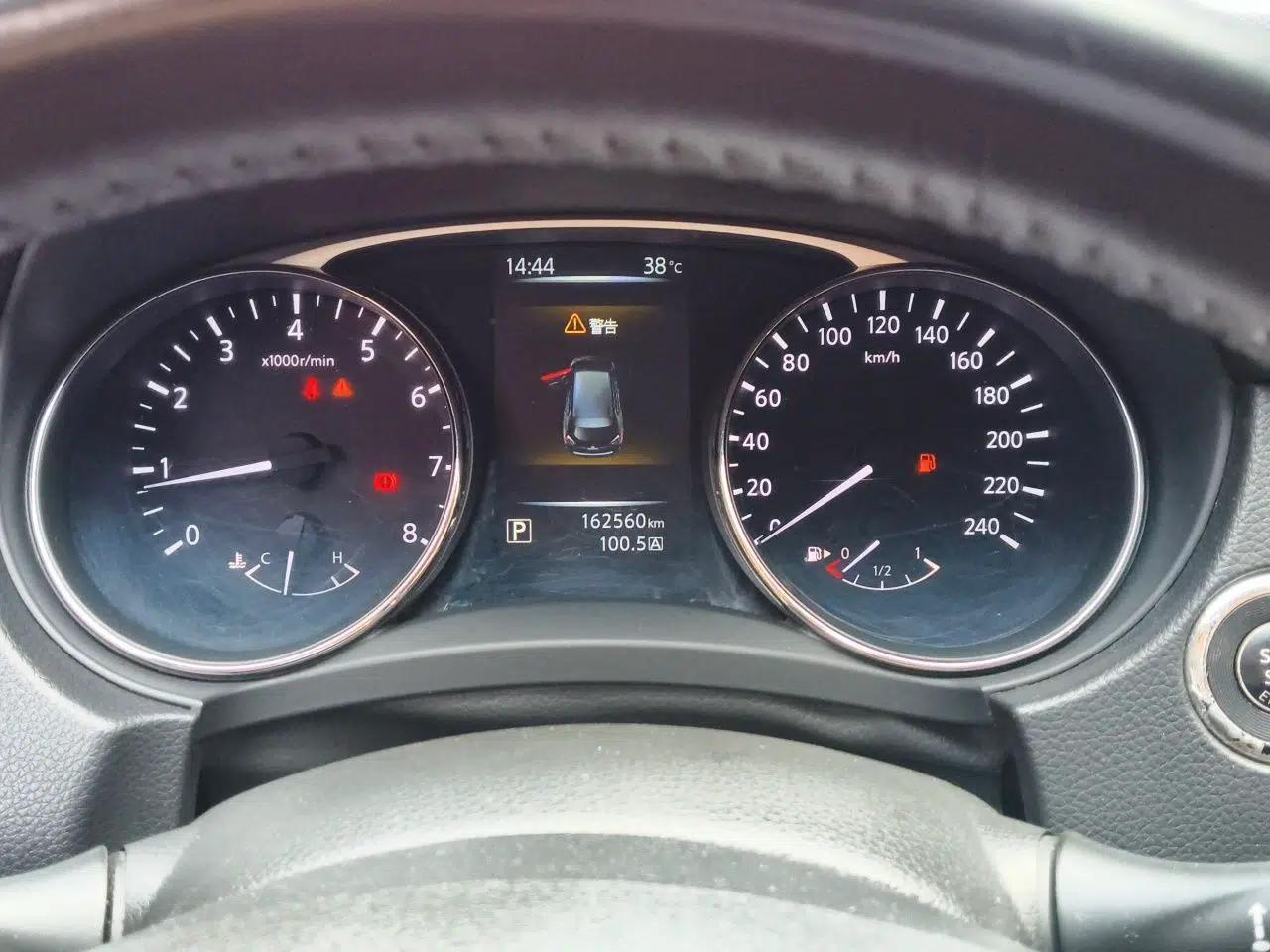 Nissan X-Trail 2015 2.0L CVT Comfort MAX Edition 2WD — миниатюра 11