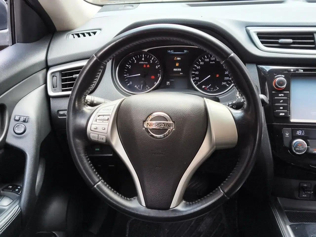 Nissan X-Trail 2015 2.0L CVT Comfort MAX Edition 2WD — миниатюра 10