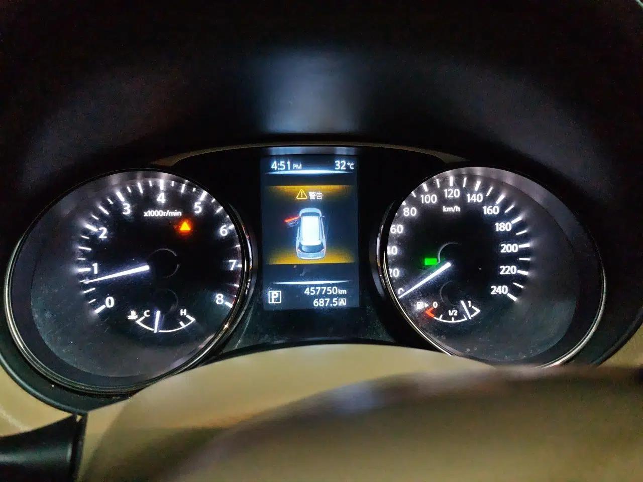 Nissan X-Trail 2014 2.0L CVT Comfort Edition 2WD — миниатюра 11