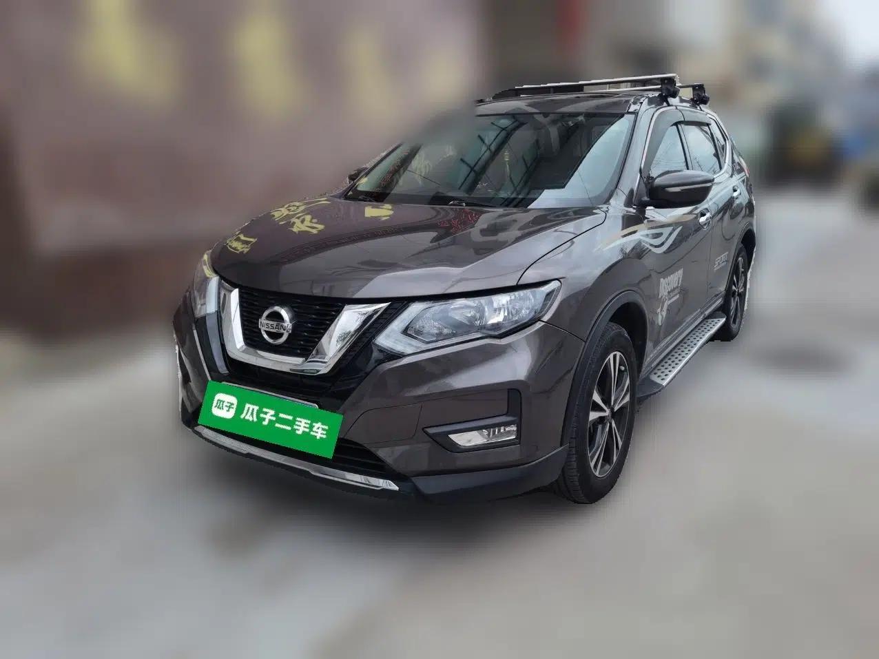 Nissan X-Trail 2017 2.5L CVT 7-Seater Leading Edition 4WD — миниатюра 1