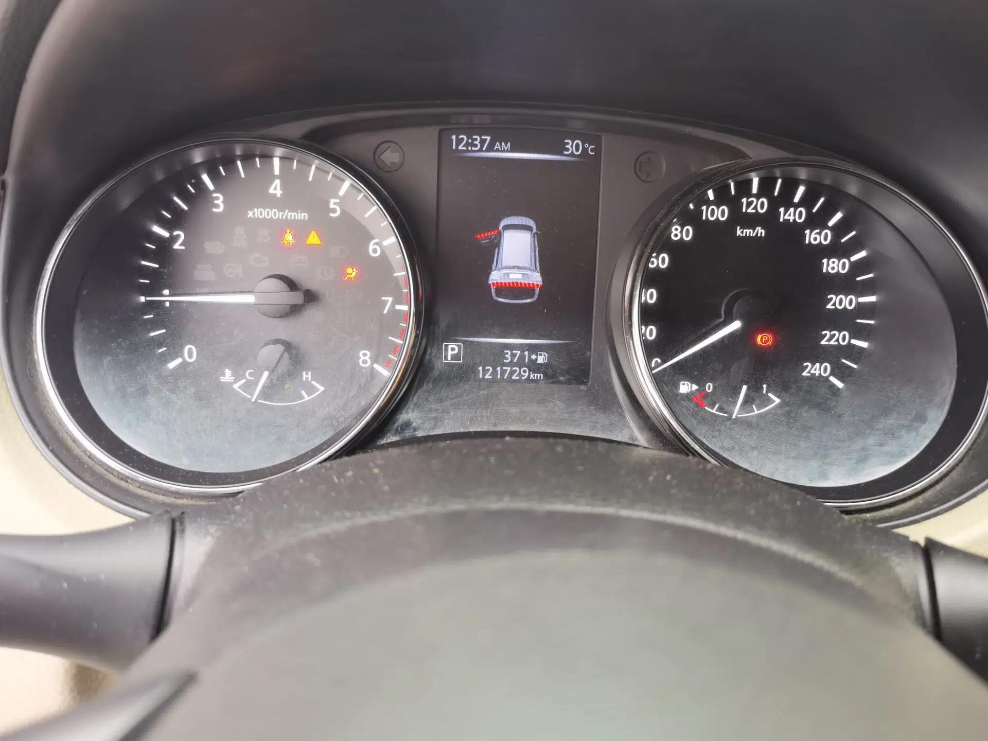 Nissan X-Trail 2017 2.5L CVT 7-Seater Leading Edition 4WD — миниатюра 11