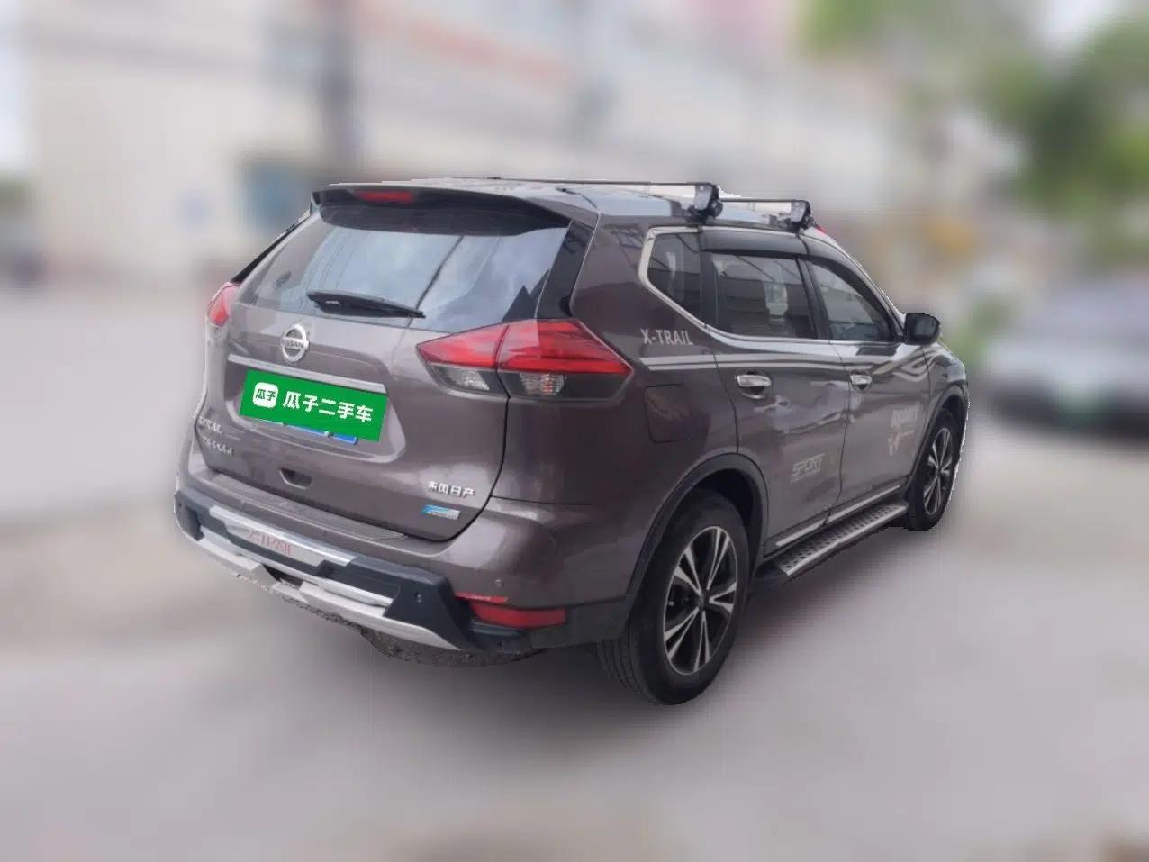 Nissan X-Trail 2017 2.5L CVT 7-Seater Leading Edition 4WD — миниатюра 6