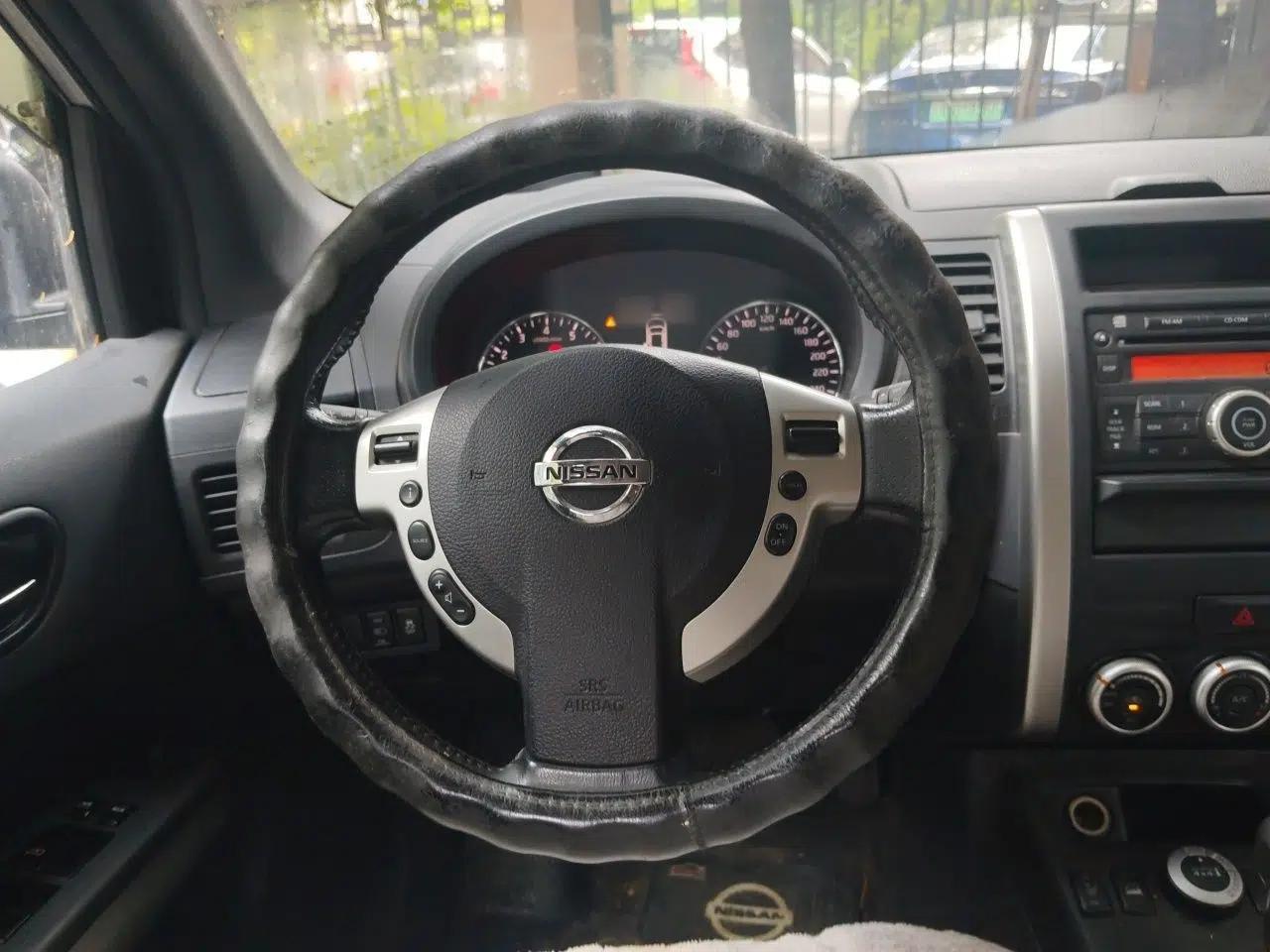 Nissan X-Trail 2012 2.5L CVT Luxury Edition 4WD — миниатюра 10