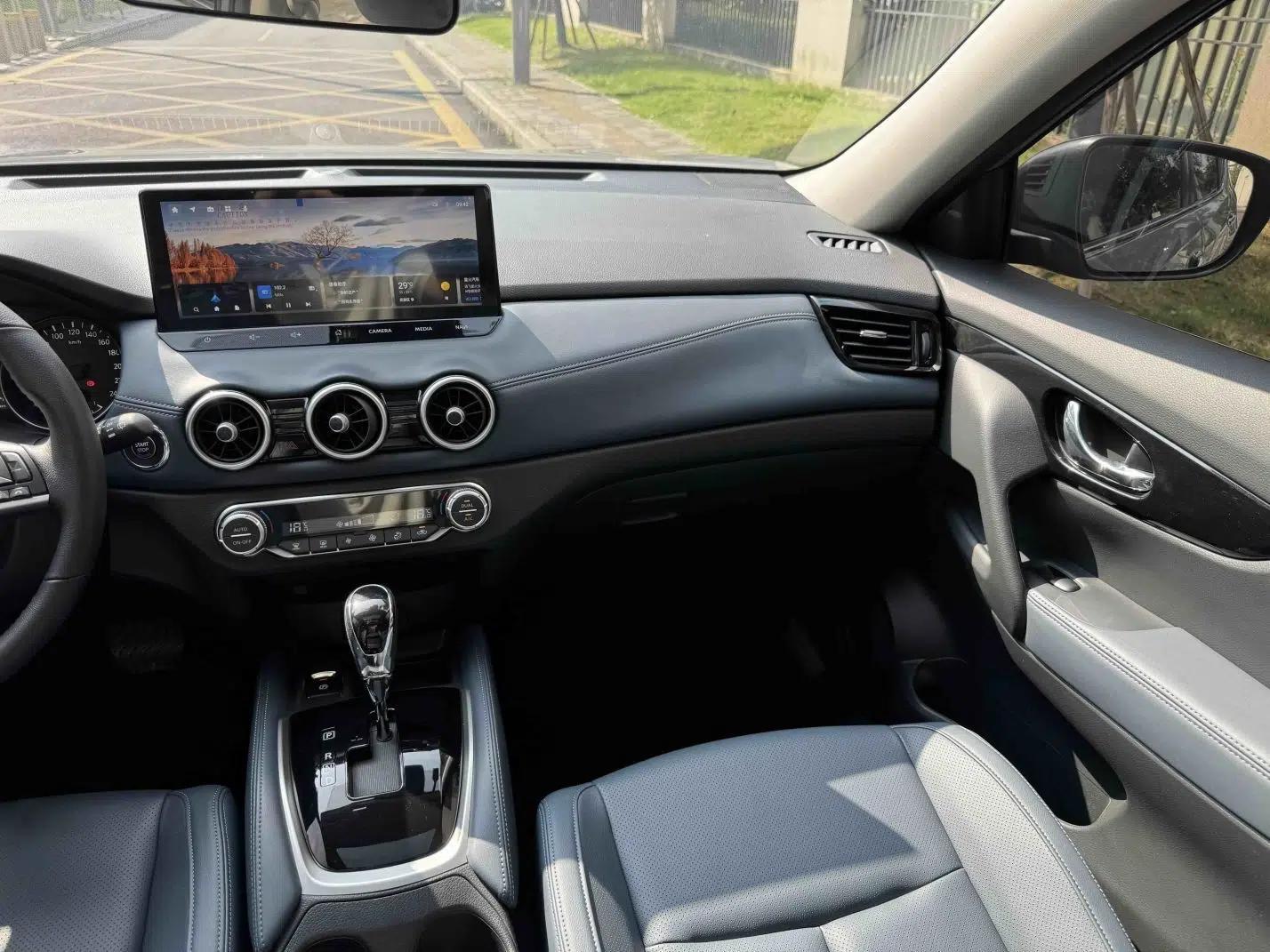 Nissan X-Trail 2025 Honor 2.0L Two-Wheel Drive Leading Edition — миниатюра 37