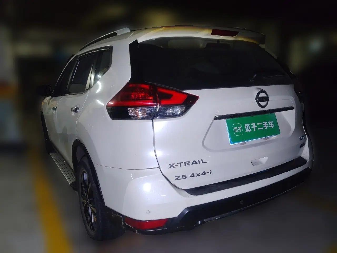 Nissan X-Trail 2017 2.5L CVT Luxury Edition 4WD — миниатюра 4