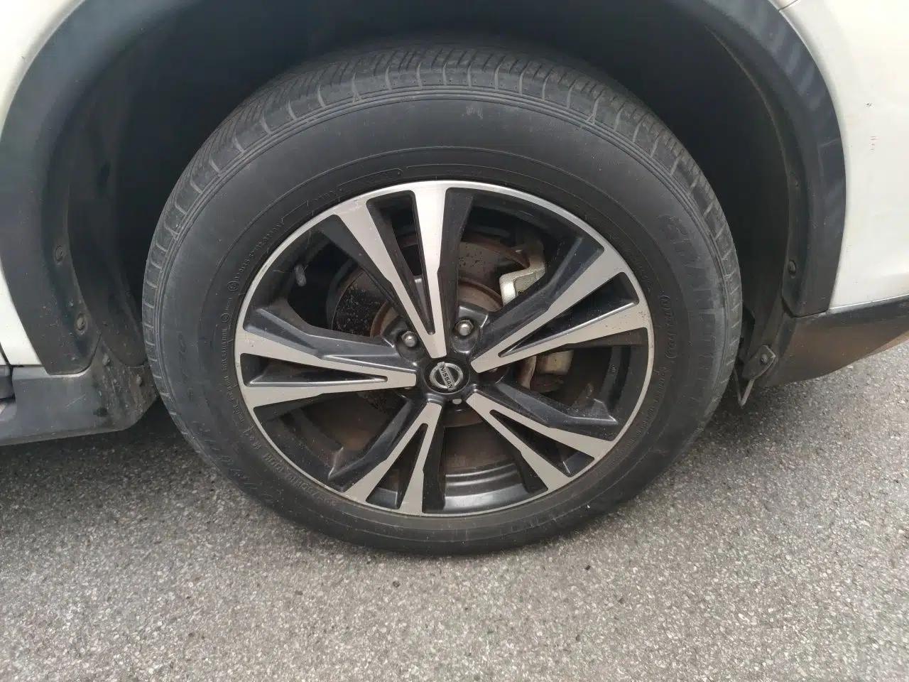 Nissan X-Trail 2019 2.5L CVT Smart Connect Luxury Edition 4WD — миниатюра 8