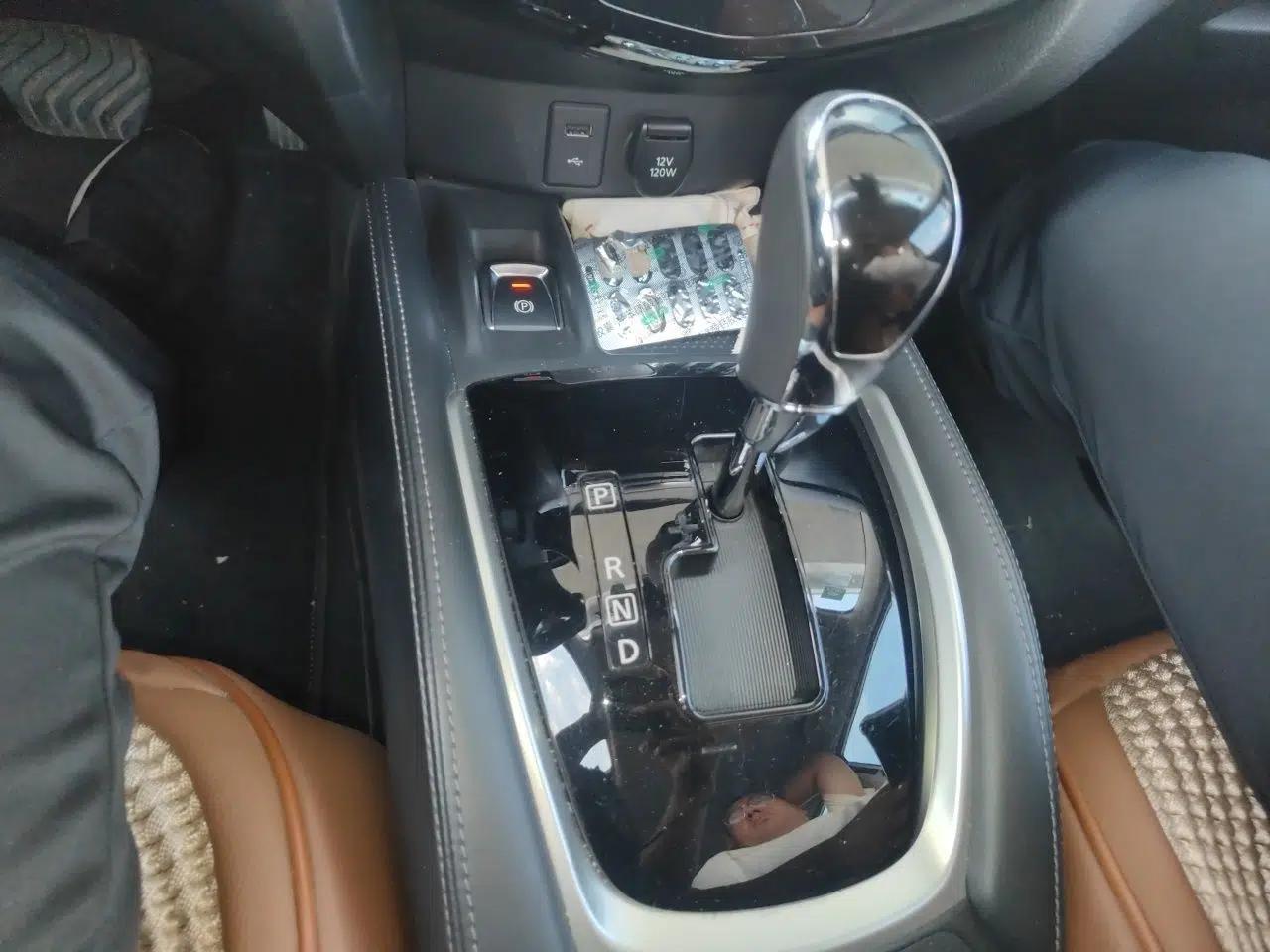 Nissan X-Trail 2019 2.0L CVT Smart Connect Comfort Edition 2WD — миниатюра 13