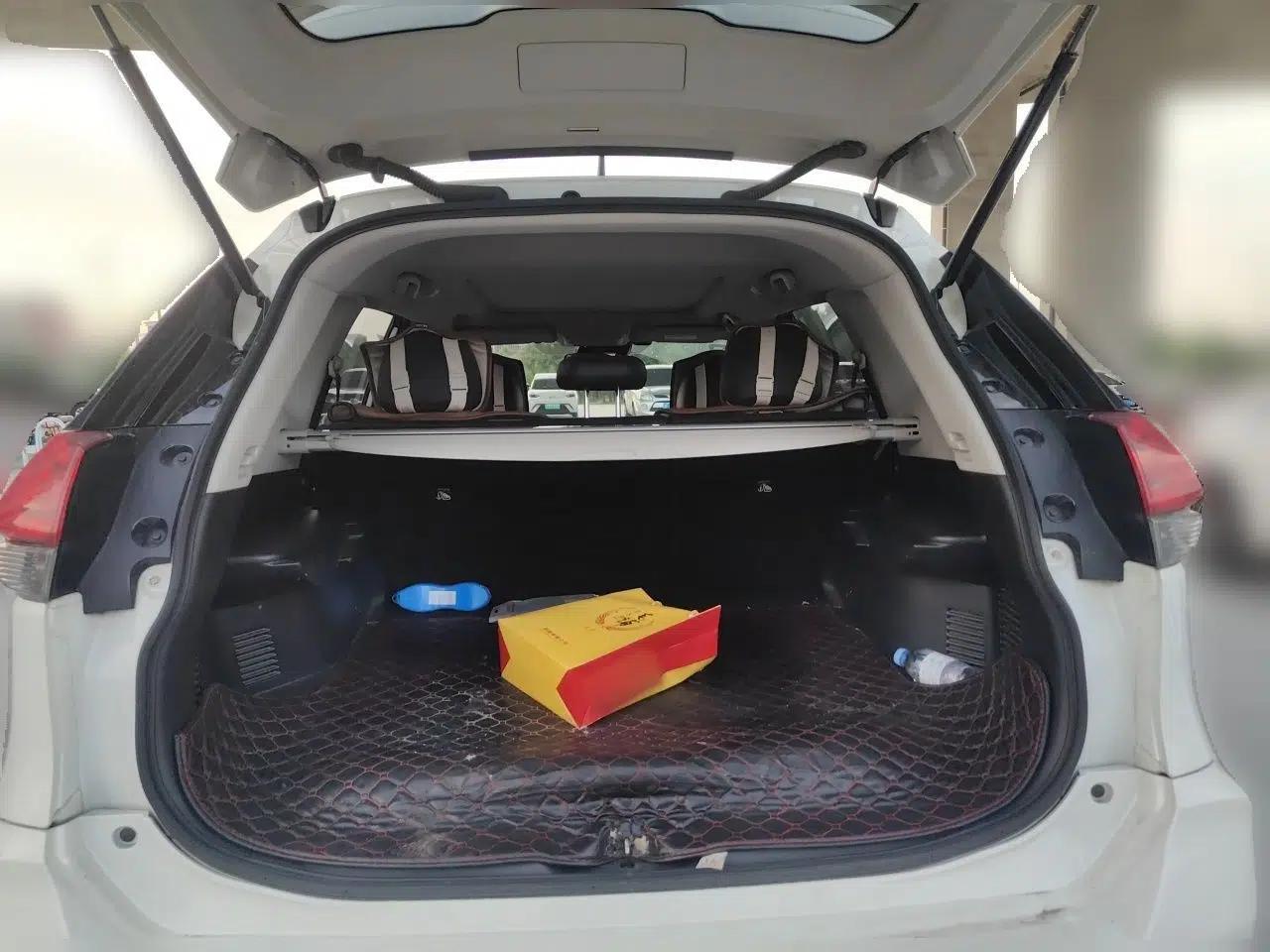 Nissan X-Trail 2019 2.0L CVT Smart Connect Comfort Edition 2WD — миниатюра 16