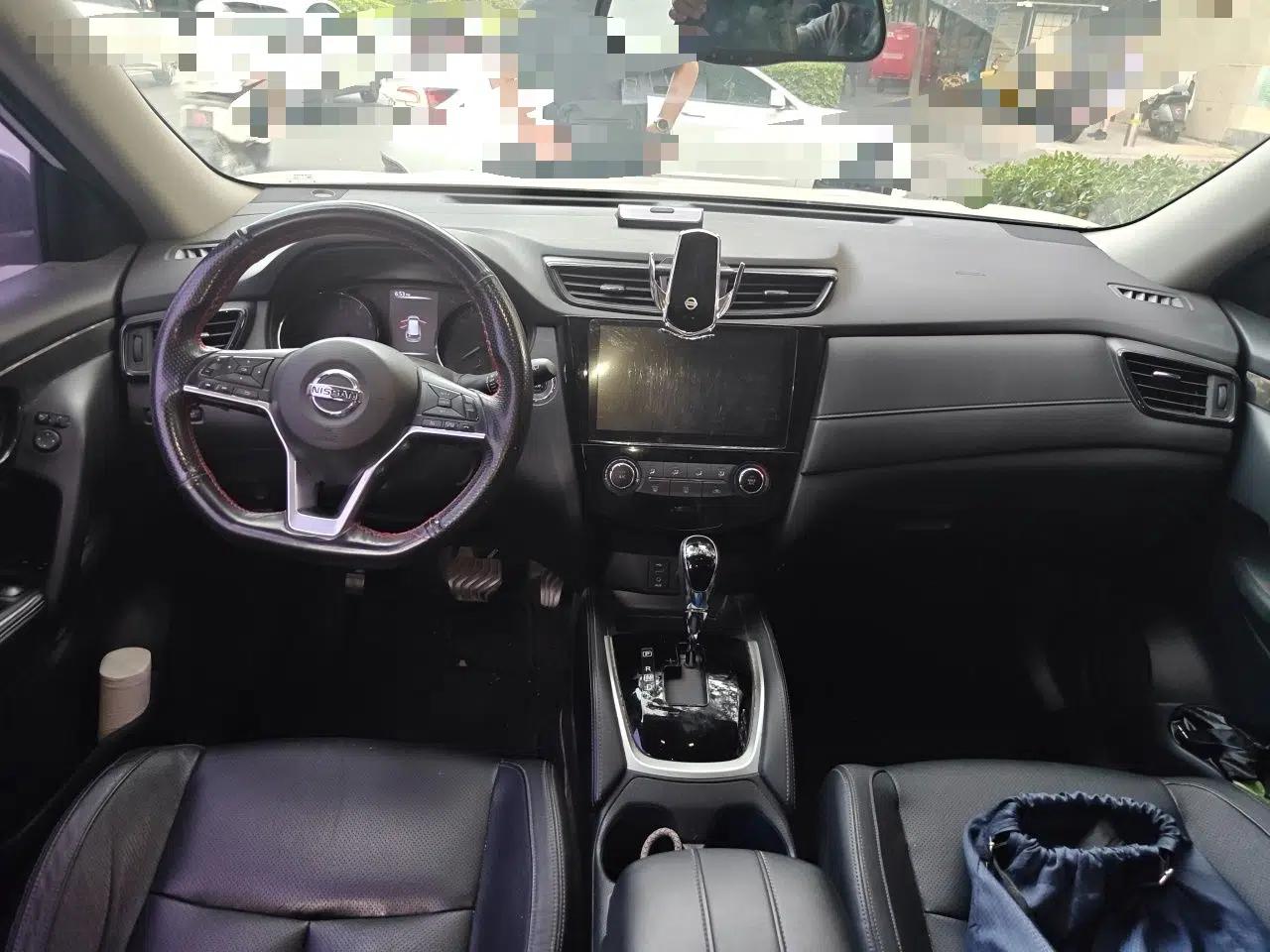 Nissan X-Trail 2017 2.0L CVT Comfort Edition 2WD — миниатюра 18