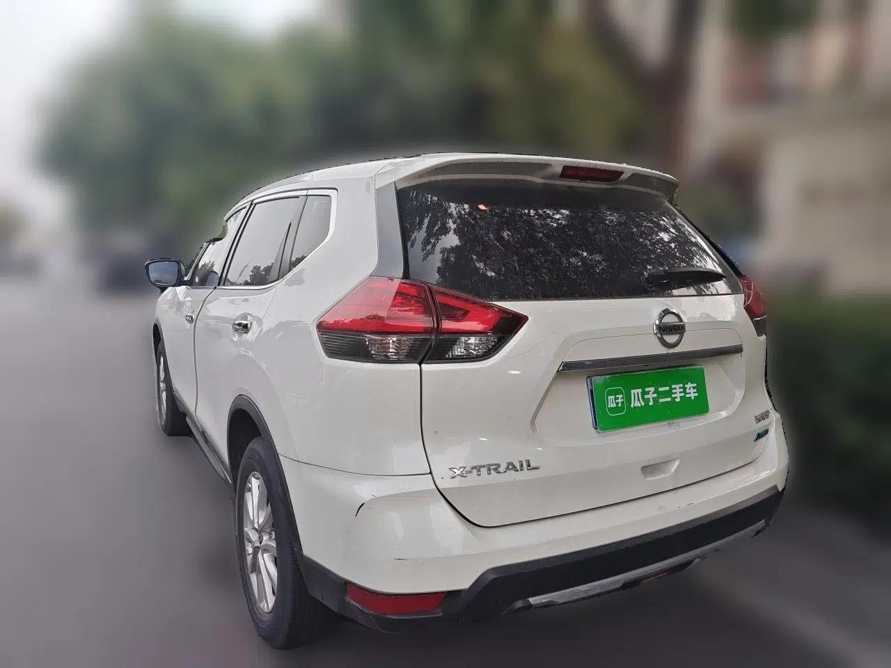 Nissan X-Trail 2017 2.0L CVT Comfort Edition 2WD — миниатюра 4