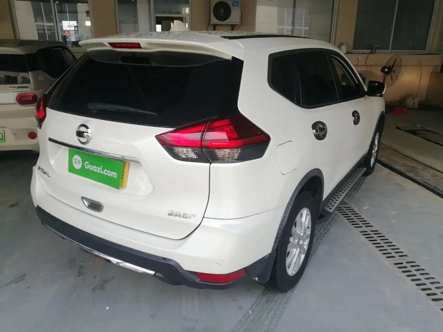 Nissan X-Trail 2021 2.0L CVT 2WD XL ITS SmartConnect Comfort Edition — миниатюра 6