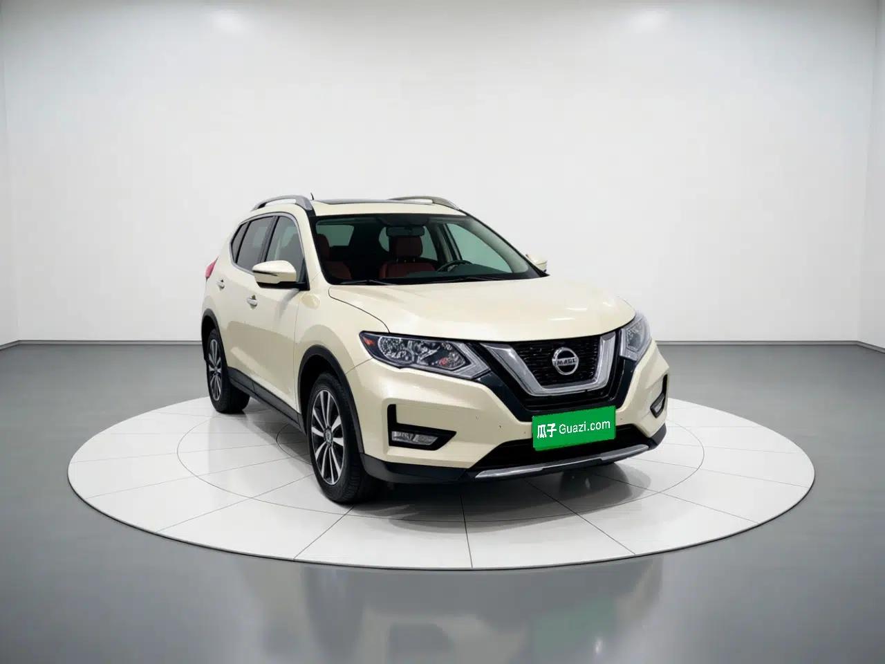 Nissan X-Trail 2017 2.0L CVT Comfort Edition 2WD — миниатюра 3