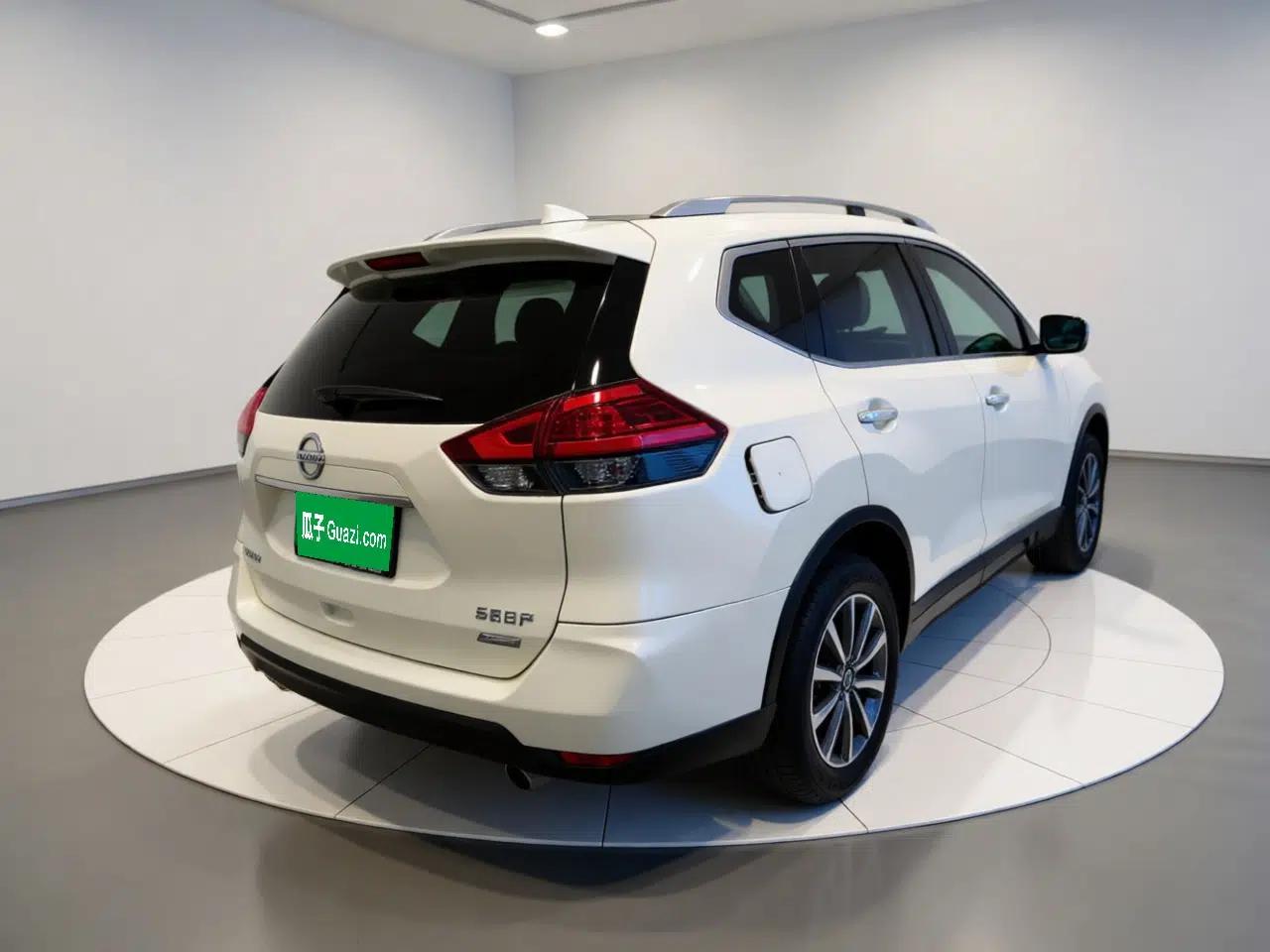 Nissan X-Trail 2017 2.0L CVT Comfort Edition 2WD — миниатюра 6