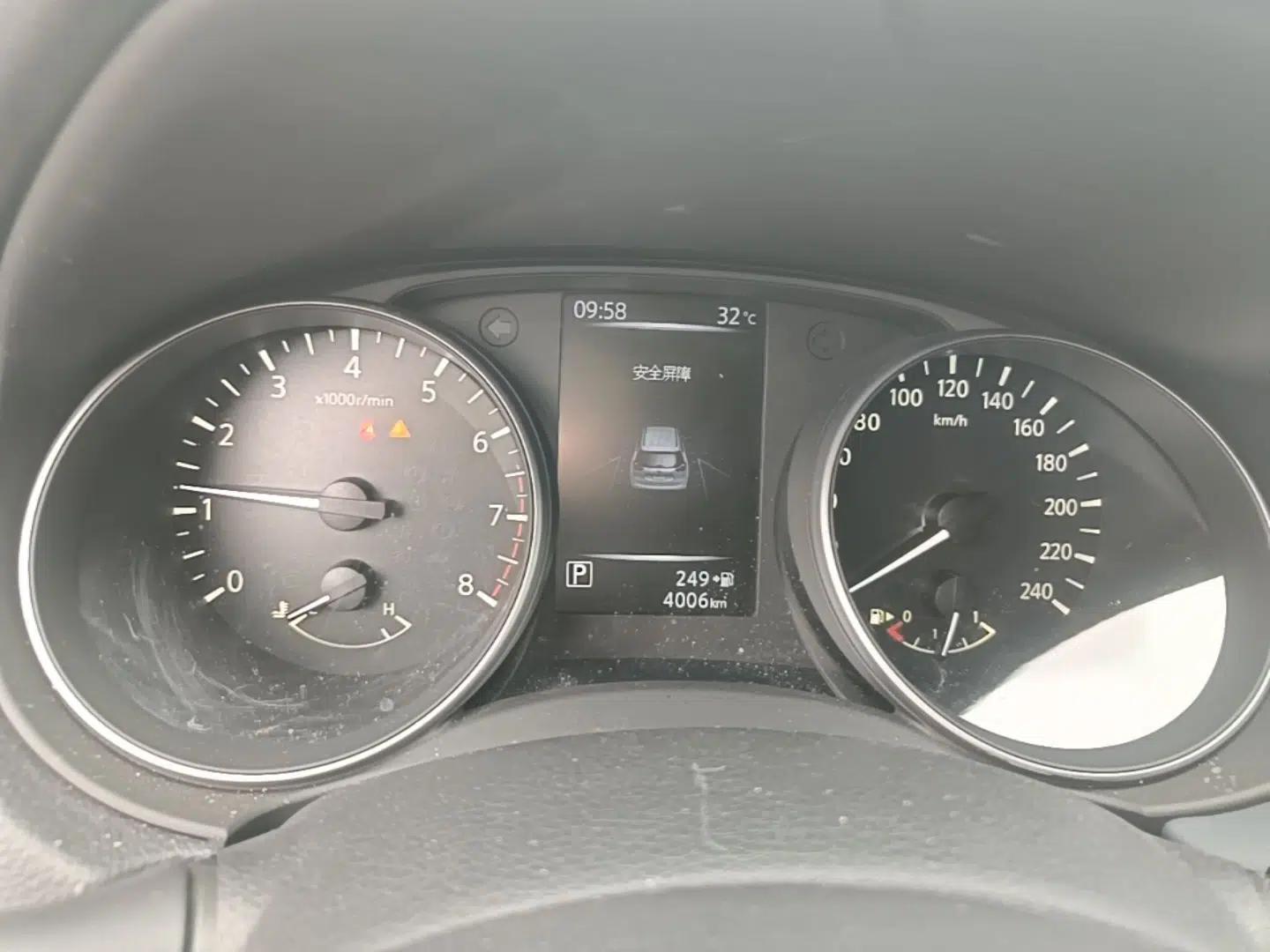 Nissan X-Trail 2025 Honor 2.0L Two-Wheel Drive Leading Edition — миниатюра 14